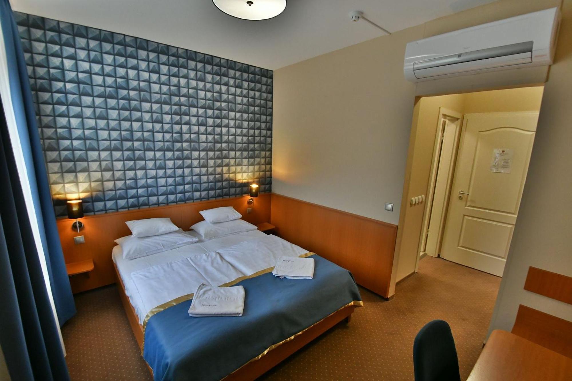 Hotel Platan Székesfehérvár المظهر الخارجي الصورة