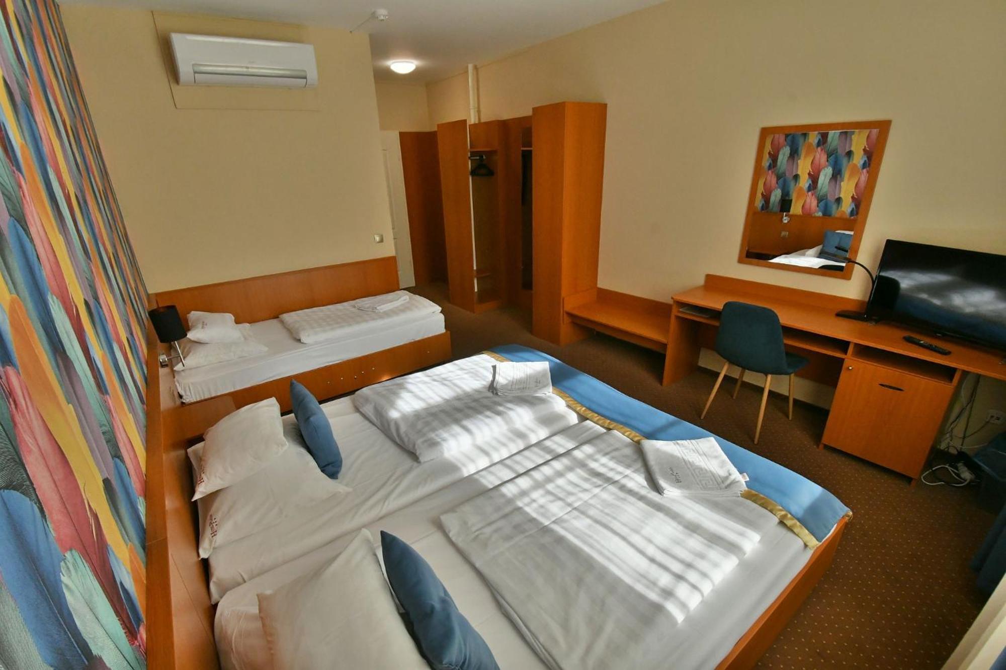 Hotel Platan Székesfehérvár المظهر الخارجي الصورة