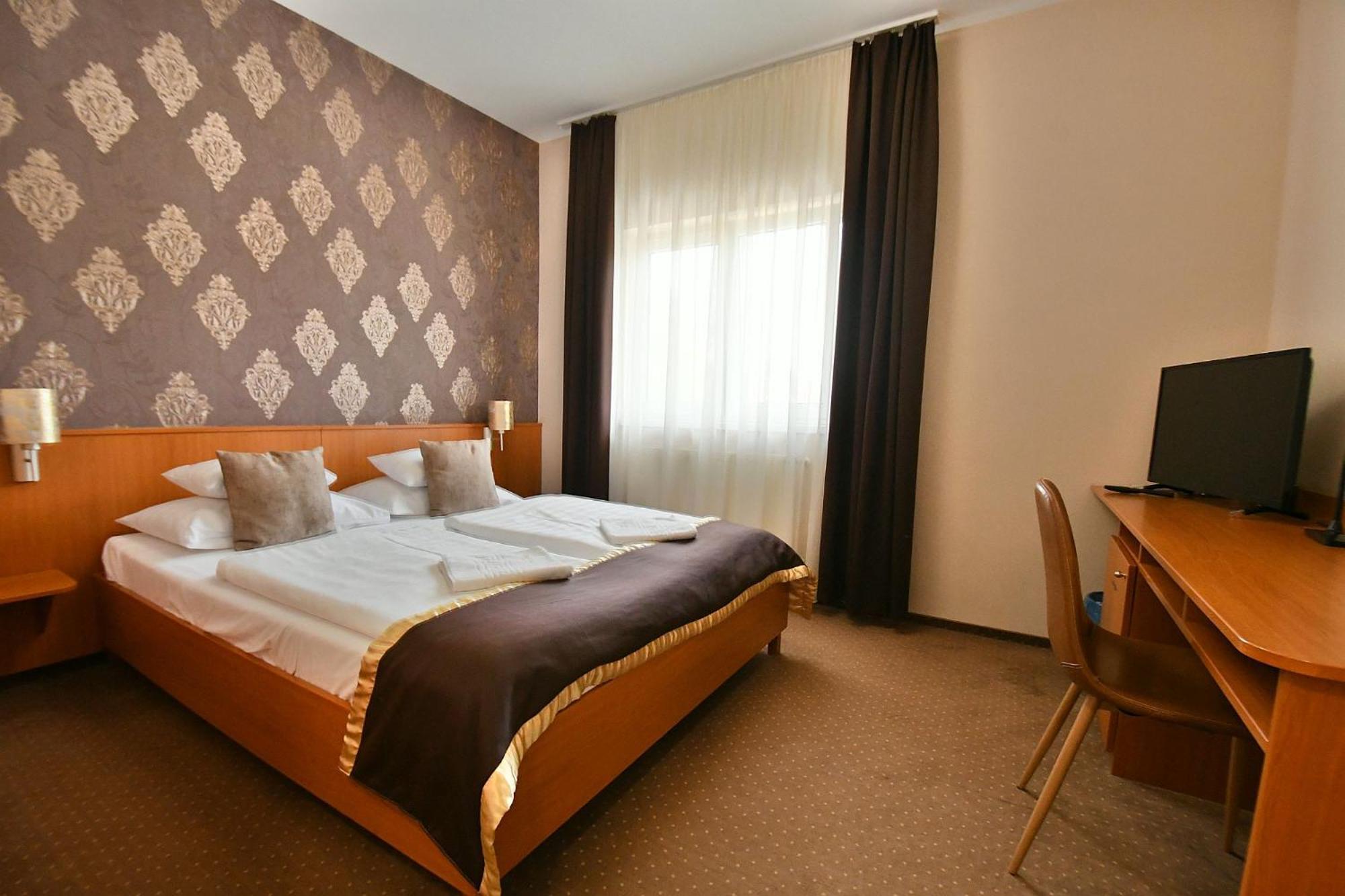 Hotel Platan Székesfehérvár المظهر الخارجي الصورة