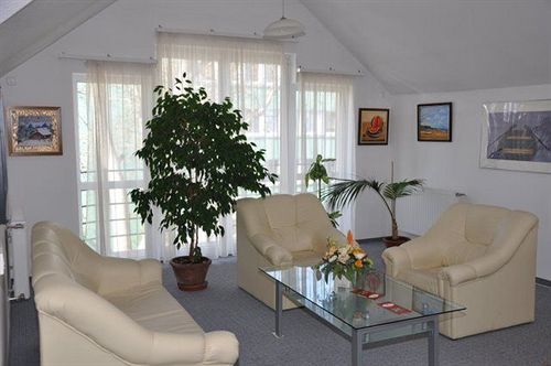 Hotel Platan Székesfehérvár المظهر الخارجي الصورة