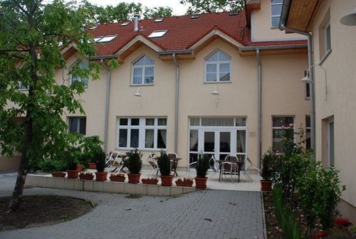 Hotel Platan Székesfehérvár المظهر الخارجي الصورة